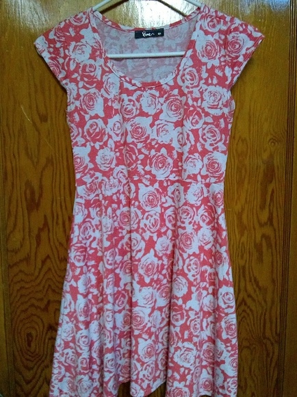 Pinc Tops - Pinc Rose tunic top size medium